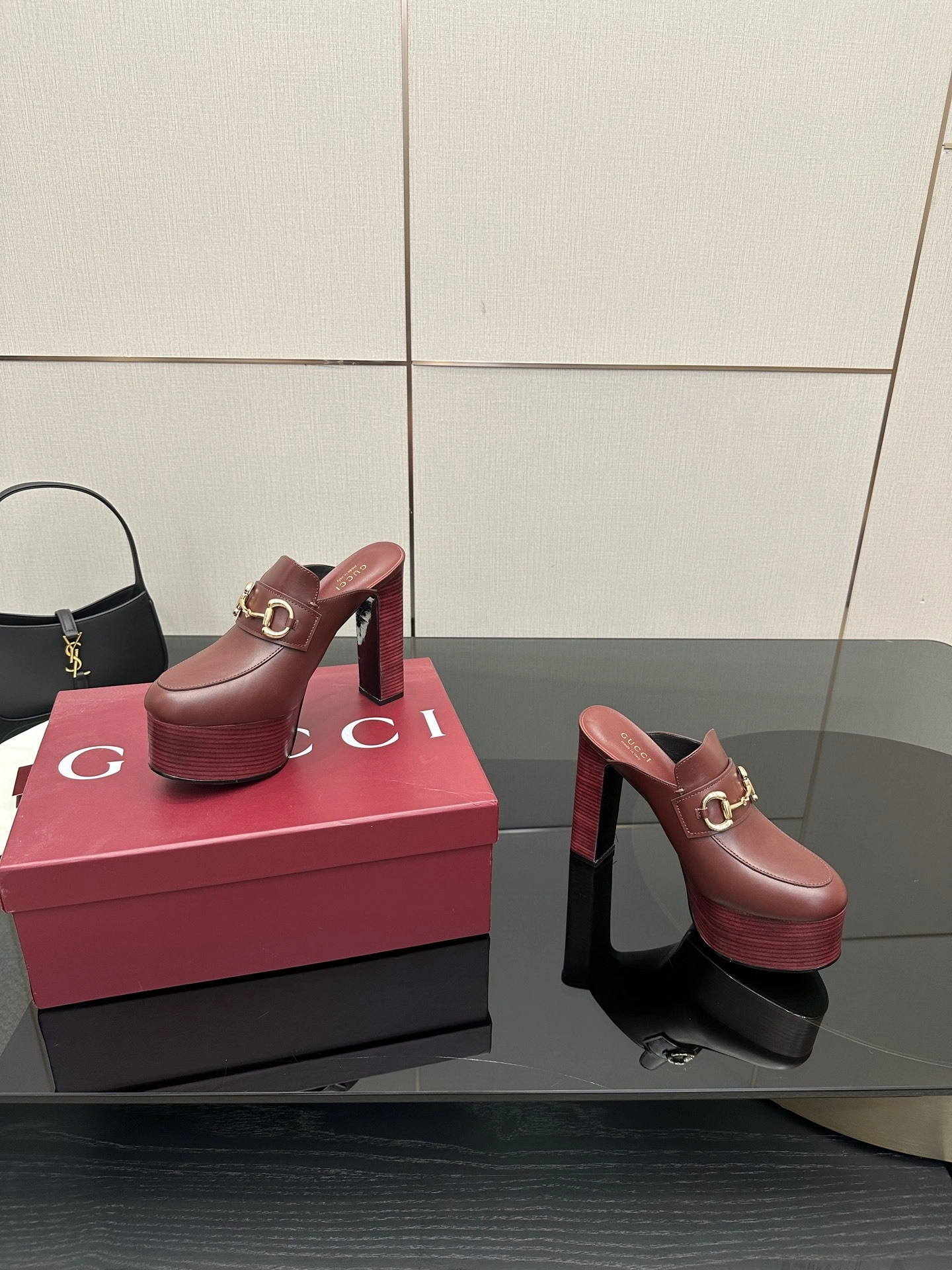COCO-- 6u33i 835315 AADCW 6207 Heel height：13.5cm Waterproof：5cm item:E-X362I1229